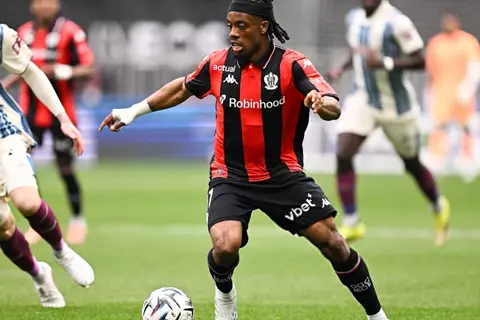 الدوري الفرنسي.. عبد المنعم يغيب عن تعادل نيس.. وليل يكتسح تولوز